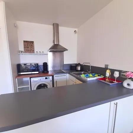 Διαμέρισμα Port Horizon - T3 Terrasse Vue Port Climatise Piscine Wifi Escale Port *